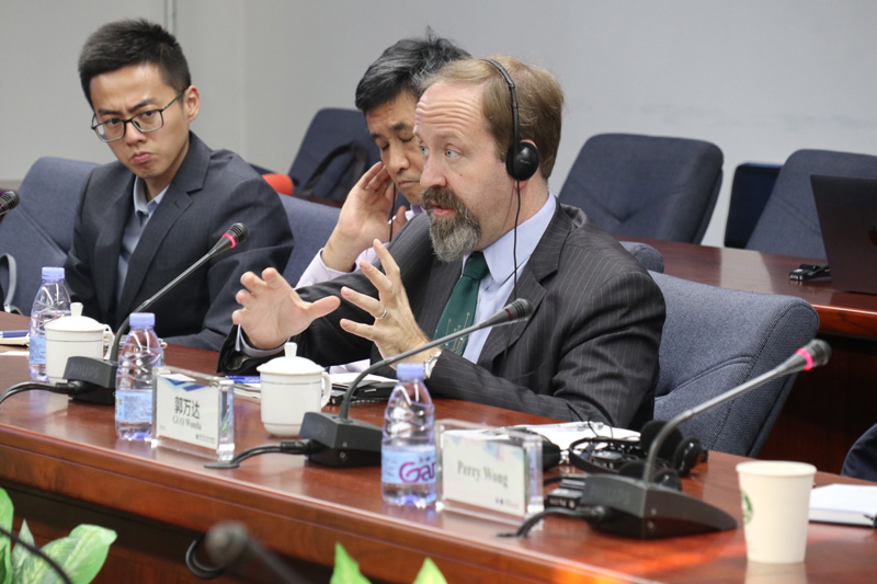 China-U.S. Economic Relations: A Mixture of Challenges and Cooperation