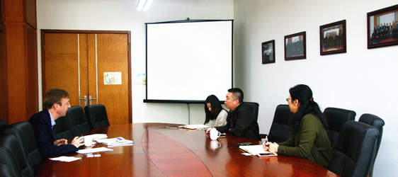 Tim Summers from Chatham House Visits CDI