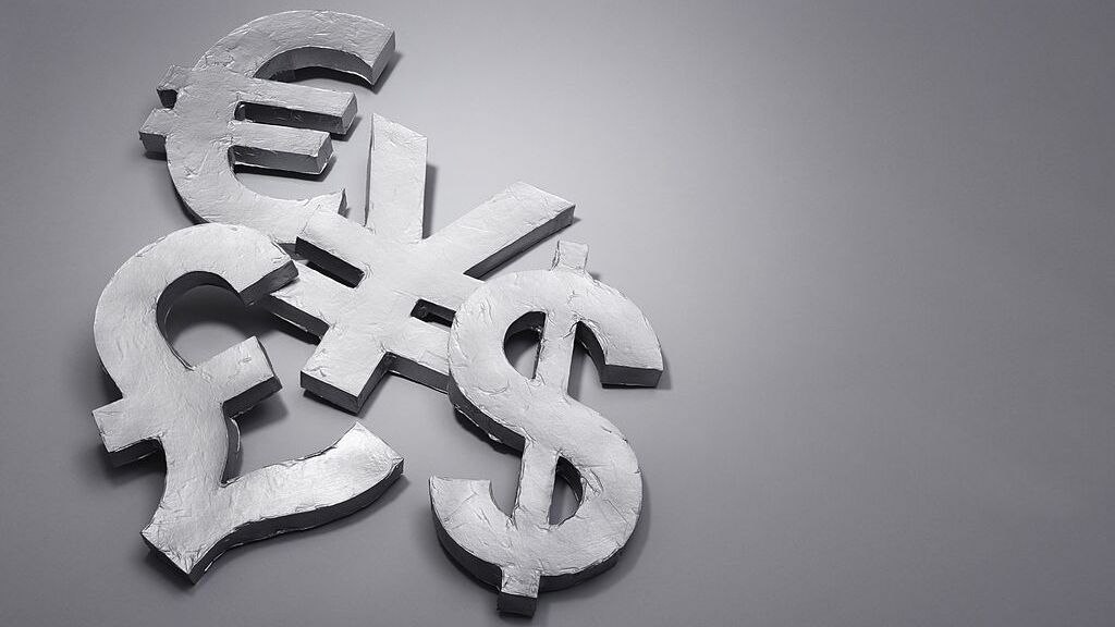 Stronger yuan against a weak dollar