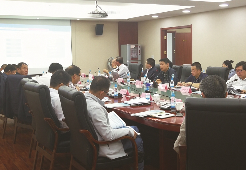 《云南滇中新区东盟产业城片区可行性研究报告(含产业定位)编制》送审稿通过滇中新区管委会审议2_副本800.jpg 《云南滇中新区东盟产业城片区可行性研究报告(含产业定位)编制》送审稿通过滇中新区管委会审议2_副本800.jpg